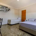 Age Hotel