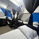 State Hostel - Em frente ao Metrô
