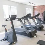 Studio 73 - 200M Metro Bras, Centro Sp