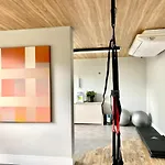 V1501 - Loft| Metro| Ar-Cond.|Academia| Mercado 24H