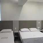 Hotel Urbis a 10 minutos Rua 25 de Março, Brás,Bom Retiro,a 2 minutos do Mirante Sampa Sky e pista de Skate Anhangabaú