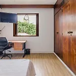 NeoHouse Moema - Quartos para Alugar
