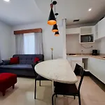 Flat INCRIVEL proximo Shoppings JK e Vila Olimpia