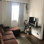 Apartamento bem Localizado
