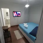 Casa Super Completa Com Cama King Size 5 Minutos Do Metro