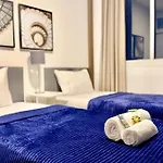 1912- Rentaqui Apartment 2 Bedrooms Stylo Gardens