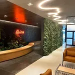 Studio Com Design Sofisticado Moema