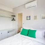 Ad330 By Conviva