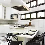 Quarto Privativo Metro Liberdade E Vergueiro Piscina