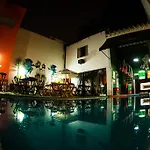 Telstar Hostels