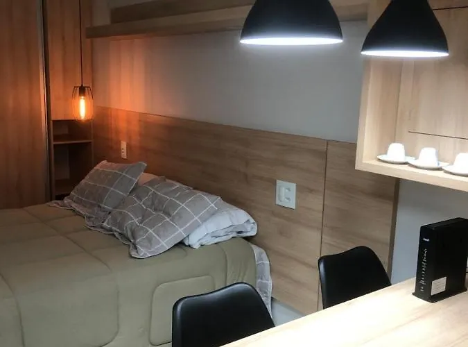 Apartamento completo e bem localizado