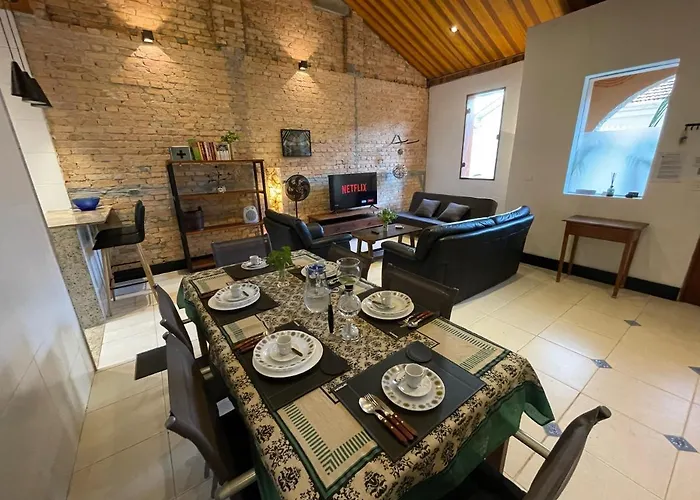 Casa inteira wifi 300MB vila privada 6 hóspedes
