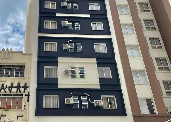 Hotel Neon - próximo a 25 de março, Bom Retiro e Brás, á 2min do mirante Sampa SKY e pista de skate Anhangabaú