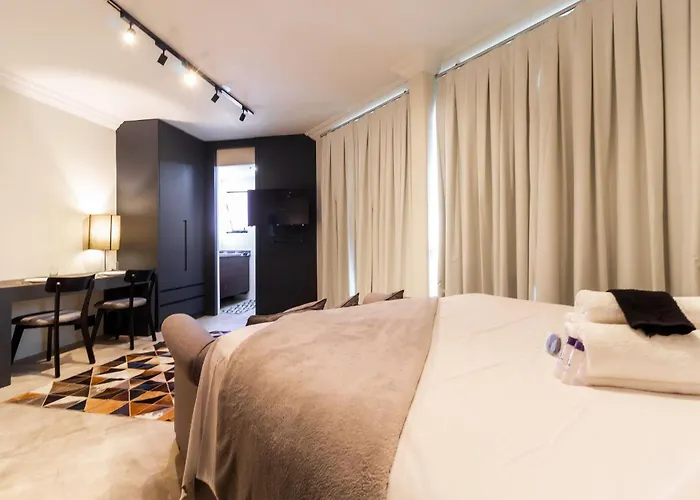 Localizado Dentro De Um Hotel Renomado