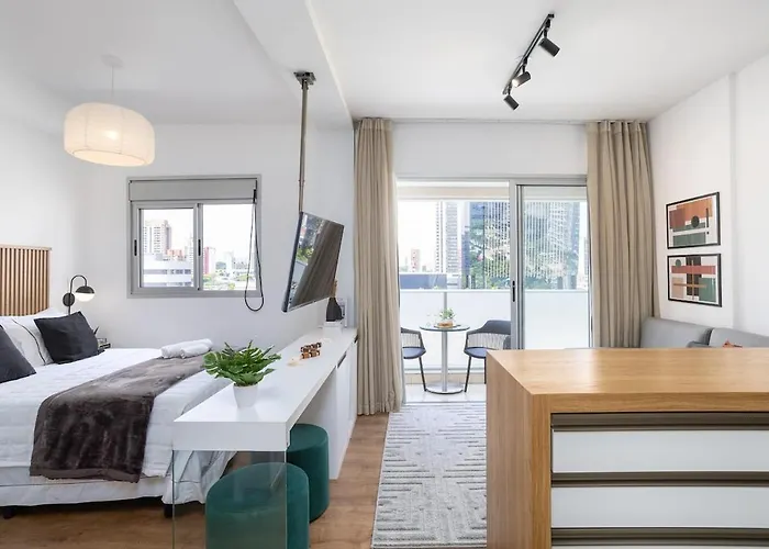 Apartamento Completo E Confortavel Na Av Chucri Zaidan