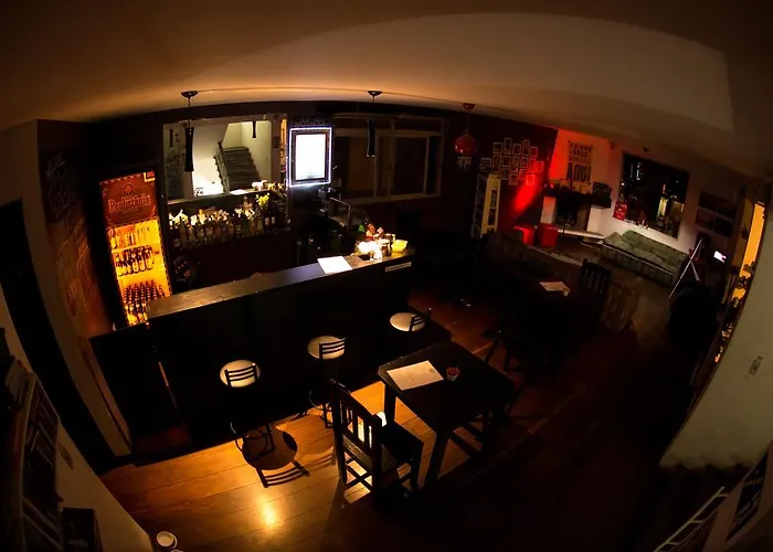 Telstar Hostels