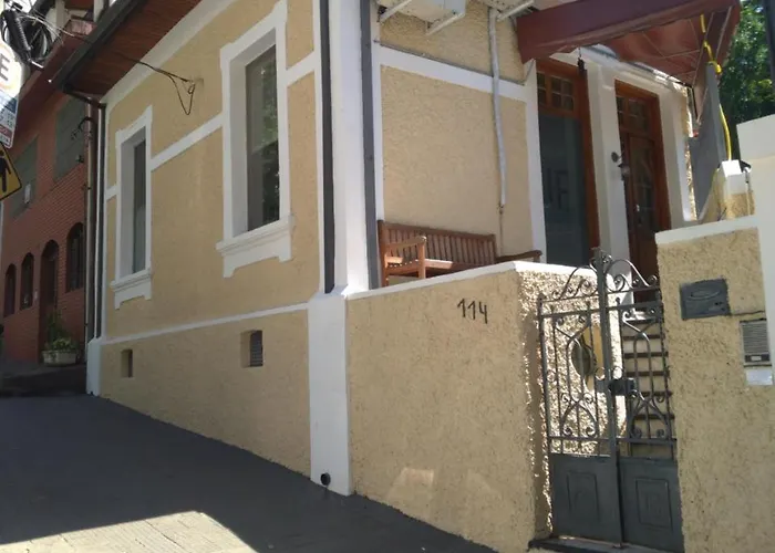 Pamplona Hostel Global
