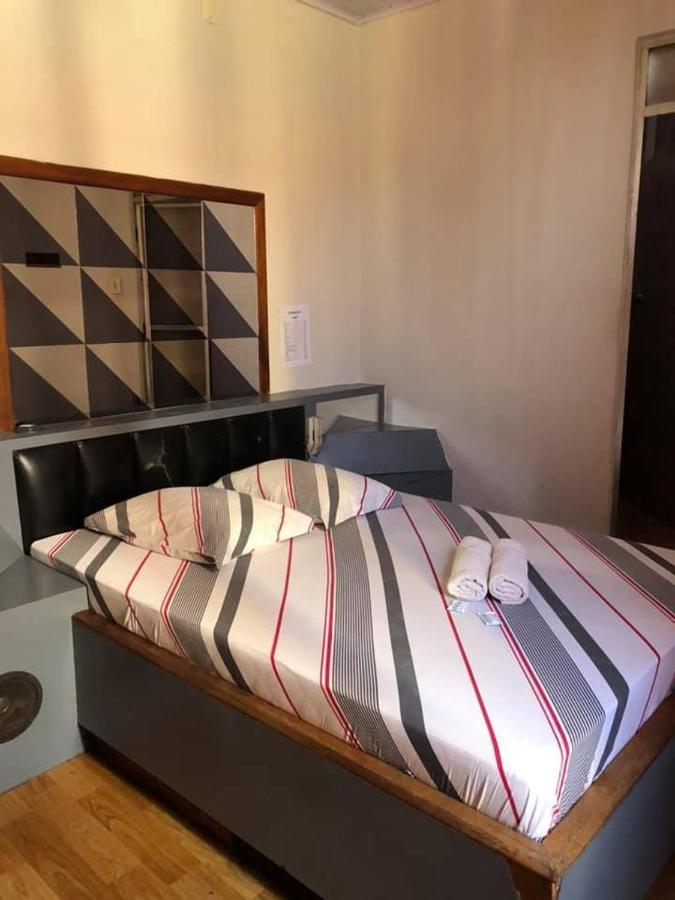 Hotel cápsula Popular Mariana *