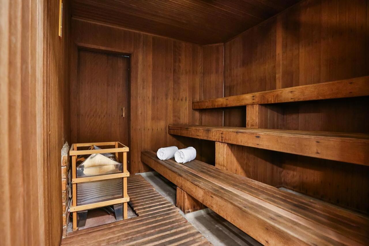 Excelente Flat No Itaim Ii * São Paulo