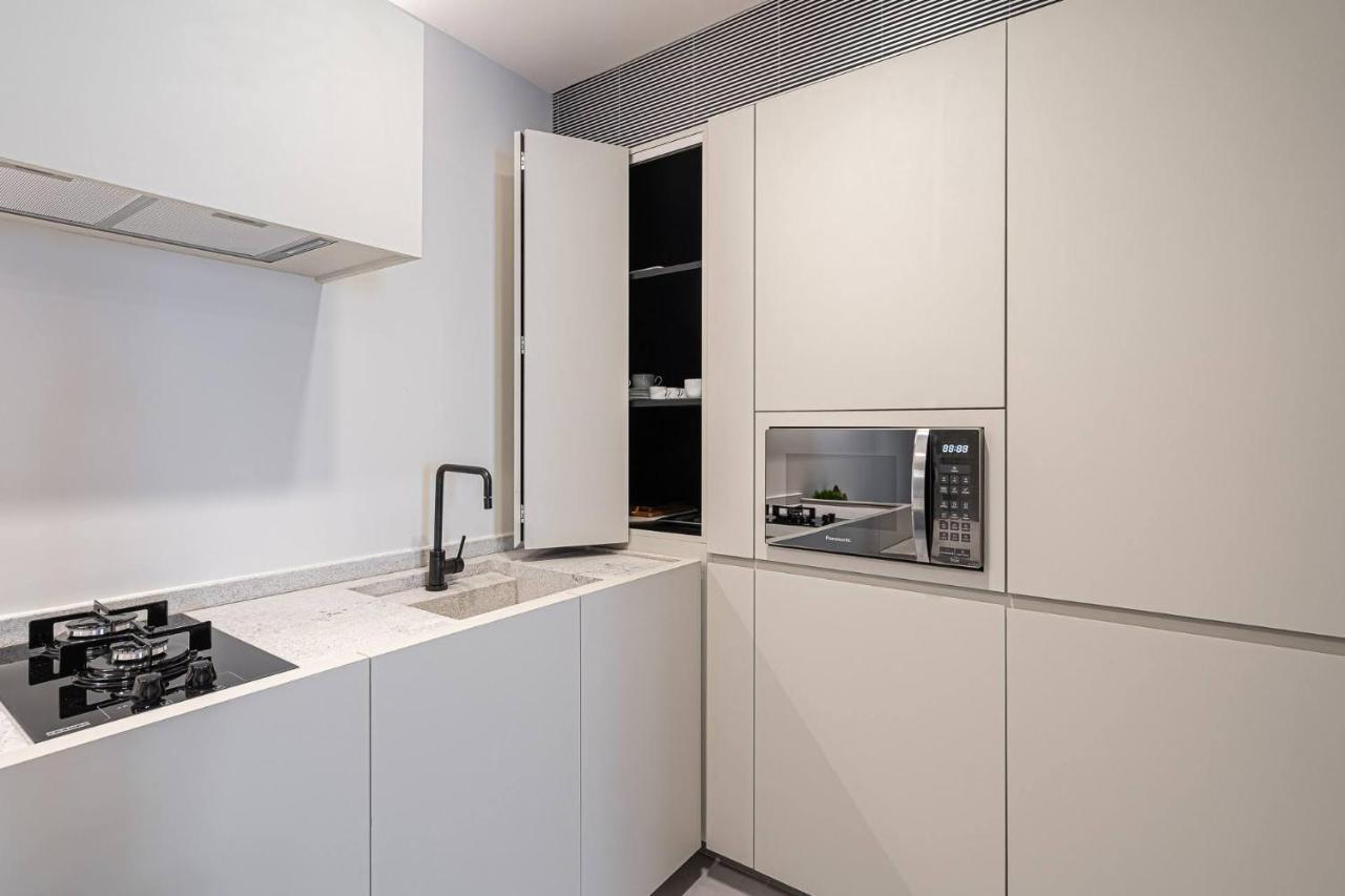 Excelente Flat No Itaim Ii * São Paulo
