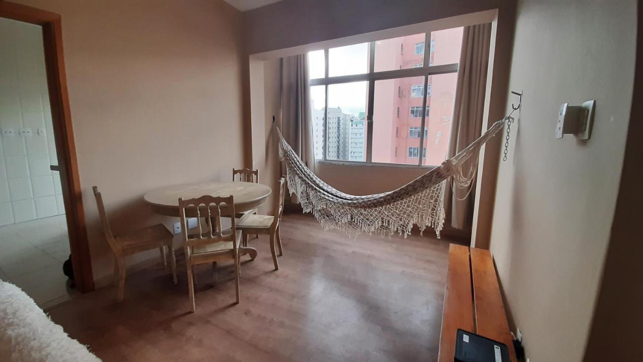 Apto Grande Com Rede De Descanso Na Sala | Wifi 100 Mb Apartamento *