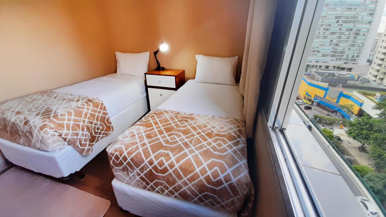 Apto Grande Com Rede De Descanso Na Sala | Wifi 100 Mb Apartamento