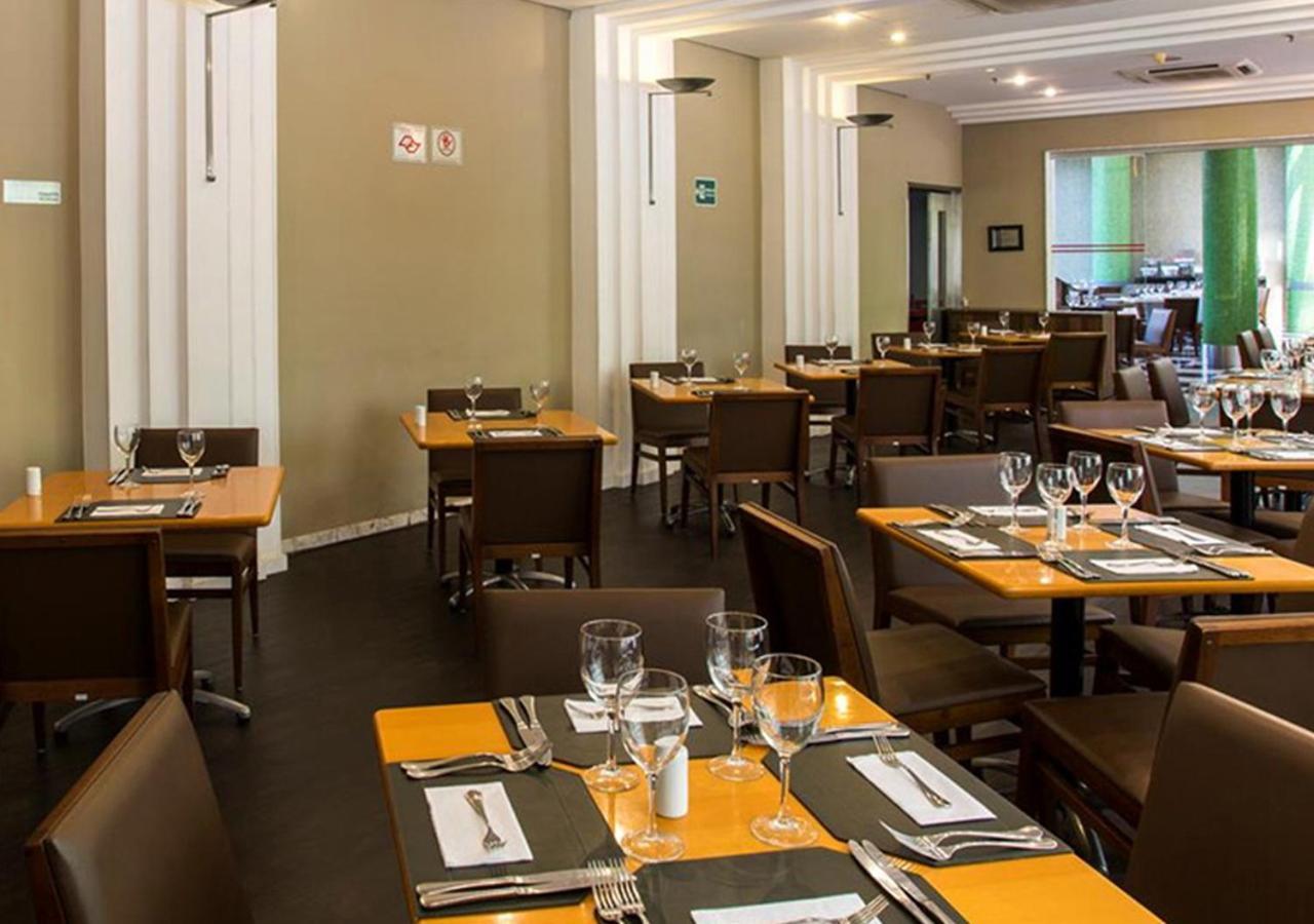 Hotel Estanplaza International