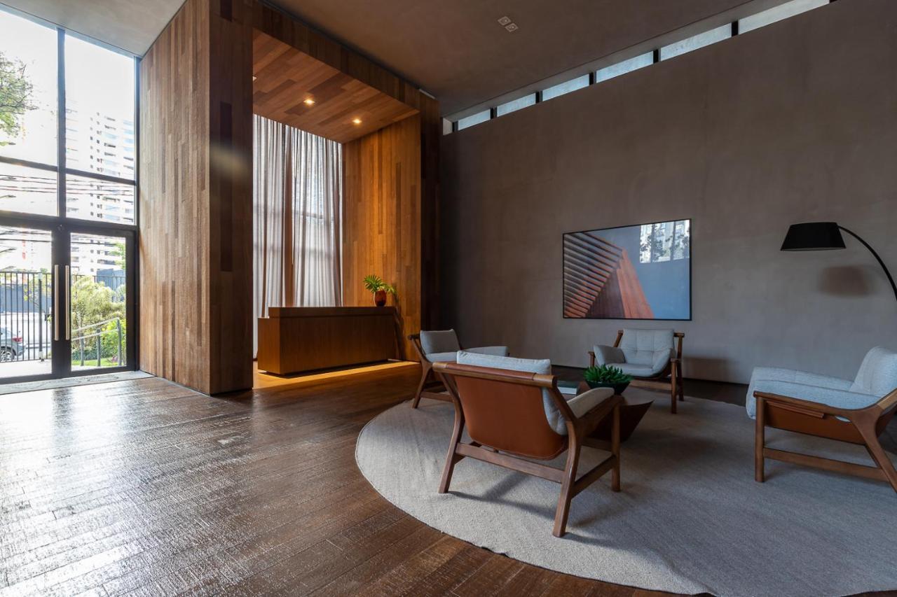 Loft Em Moema, Proximo Ao Metro, Com Estacionamento No *