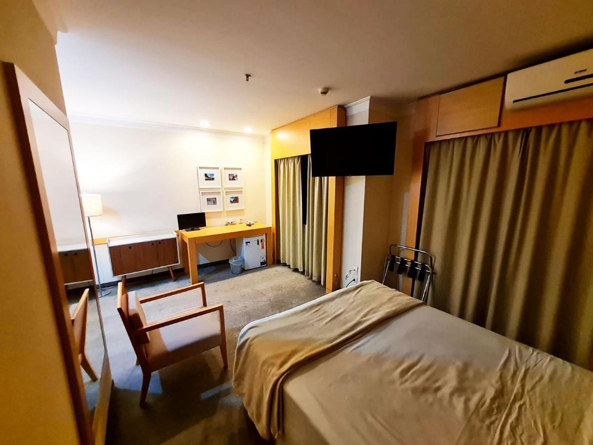 Apartamento Flat Com Wifi Ao Lado Do Aeroporto De Congonhas Sp *