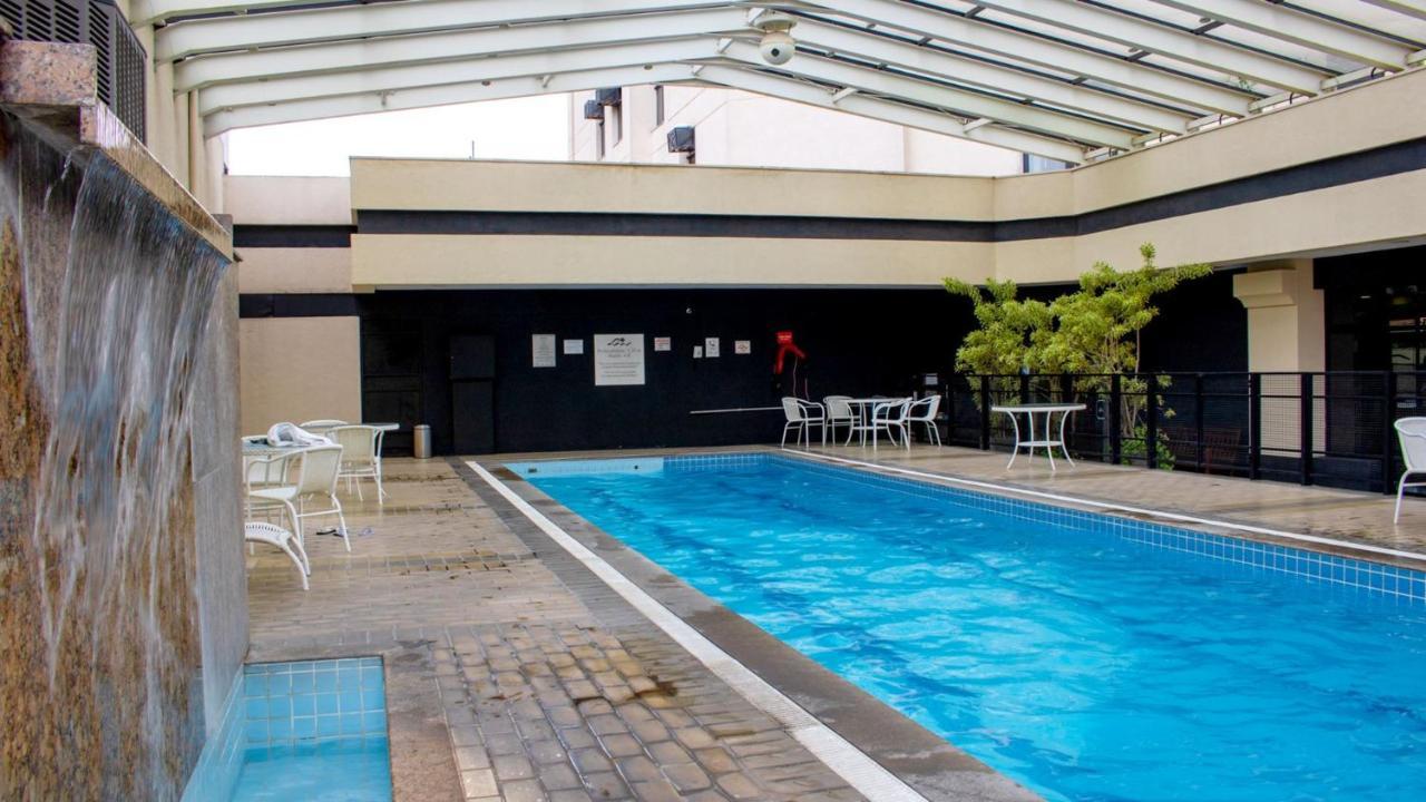 Apartamento Flat Com Wifi Ao Lado Do Aeroporto De Congonhas Sp *