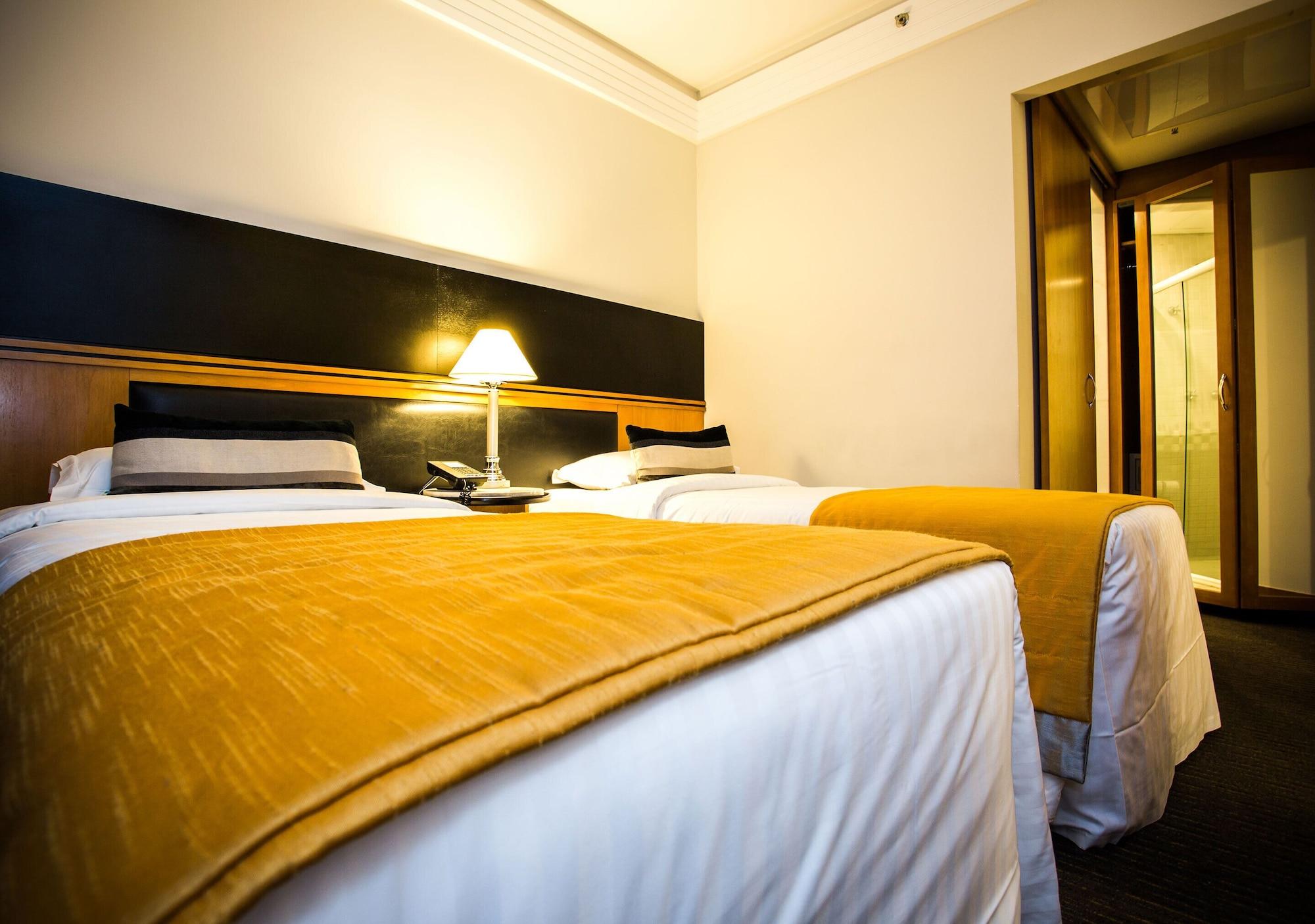 Estanplaza International Hotel 4*