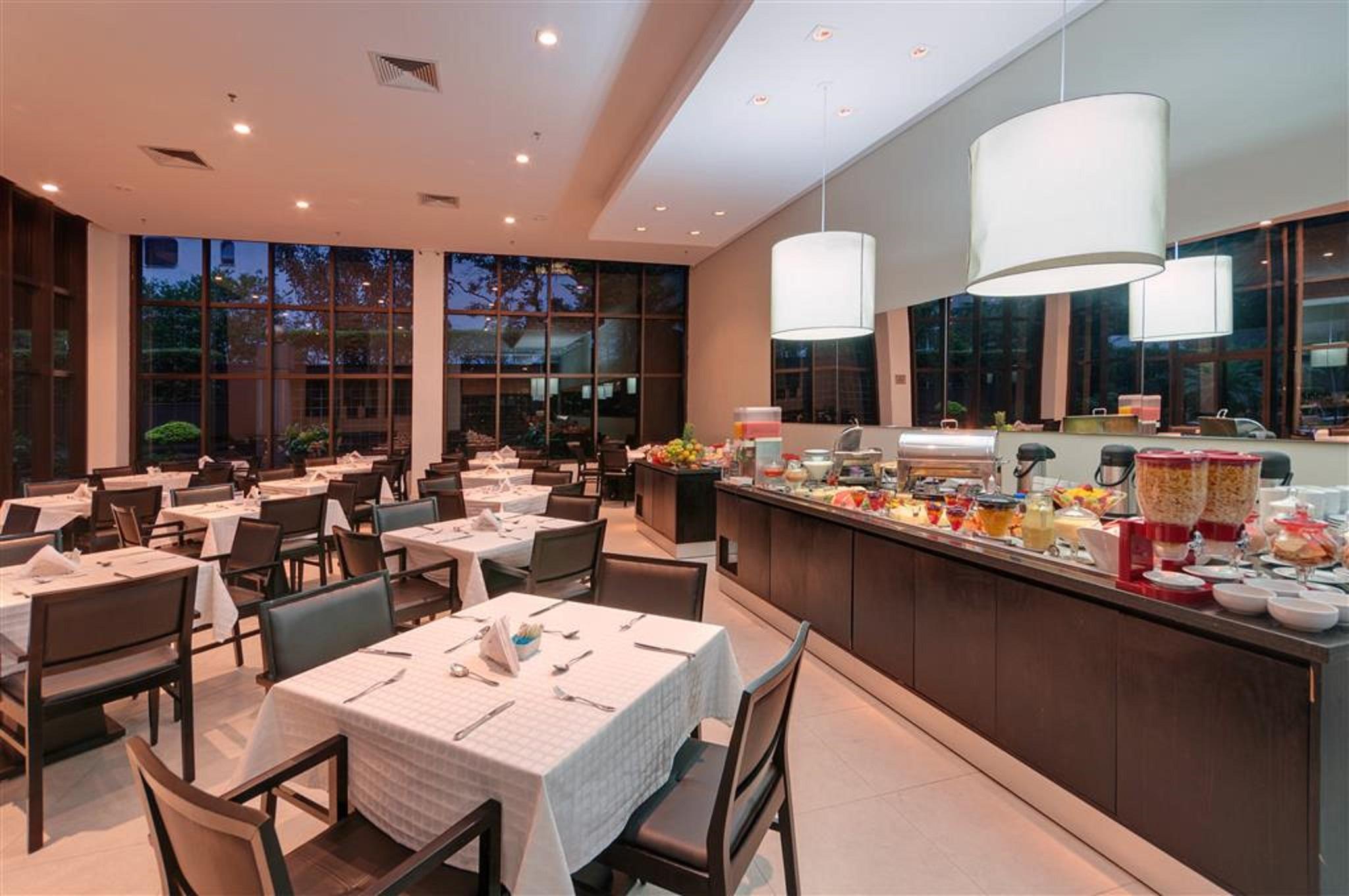 Double Tree By Hilton Itaim 5*
