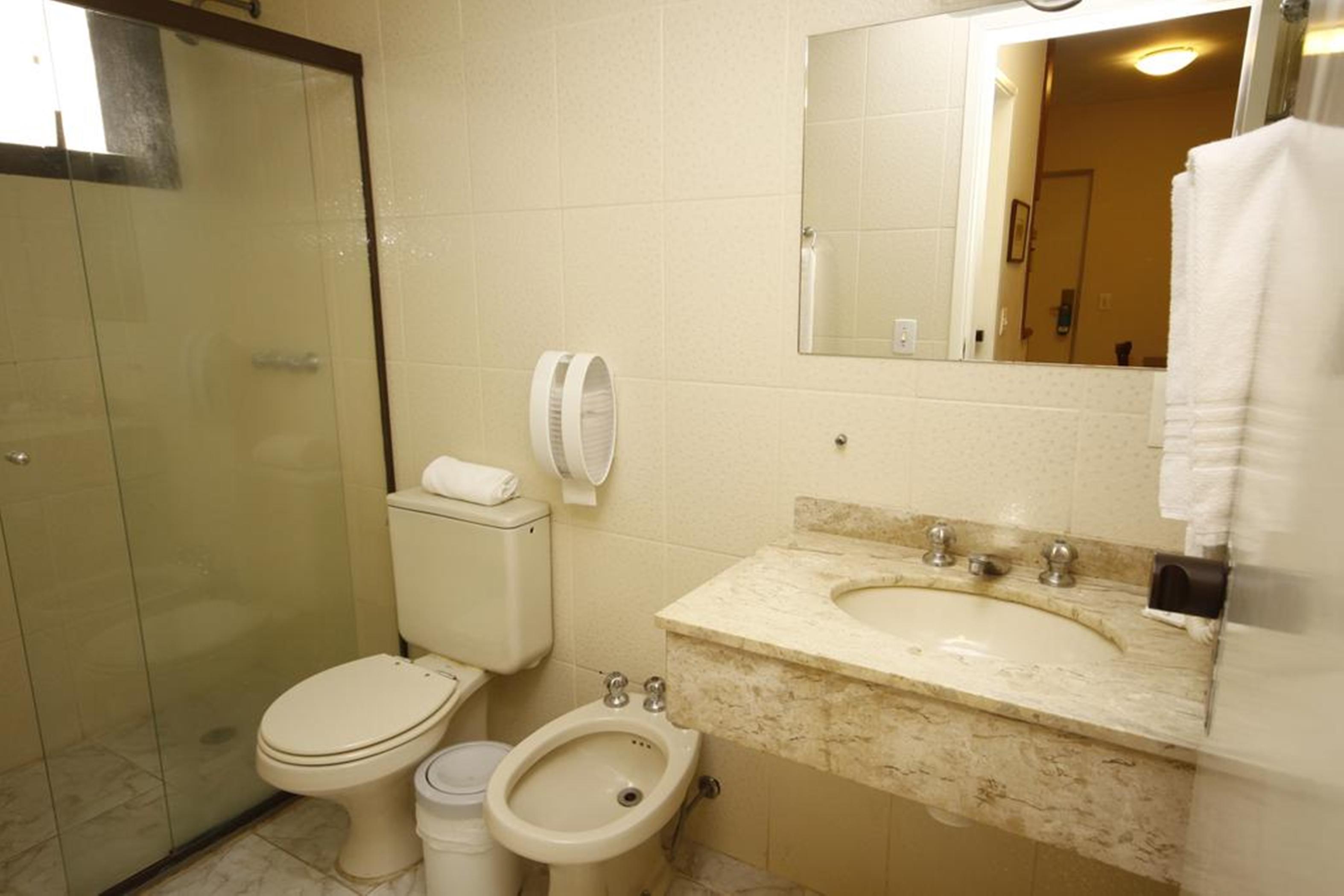 London Class Hotel