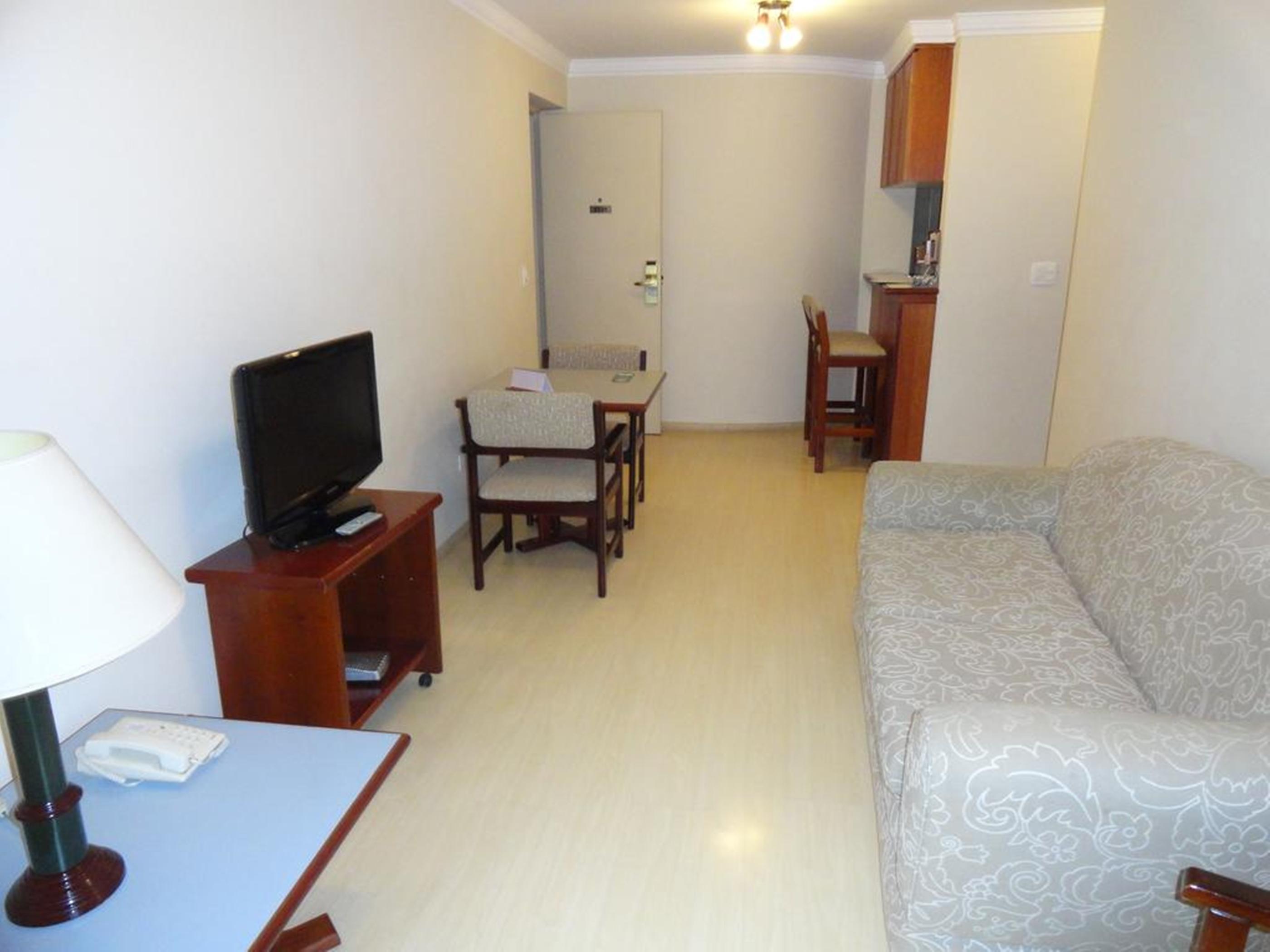 London Class Hotel