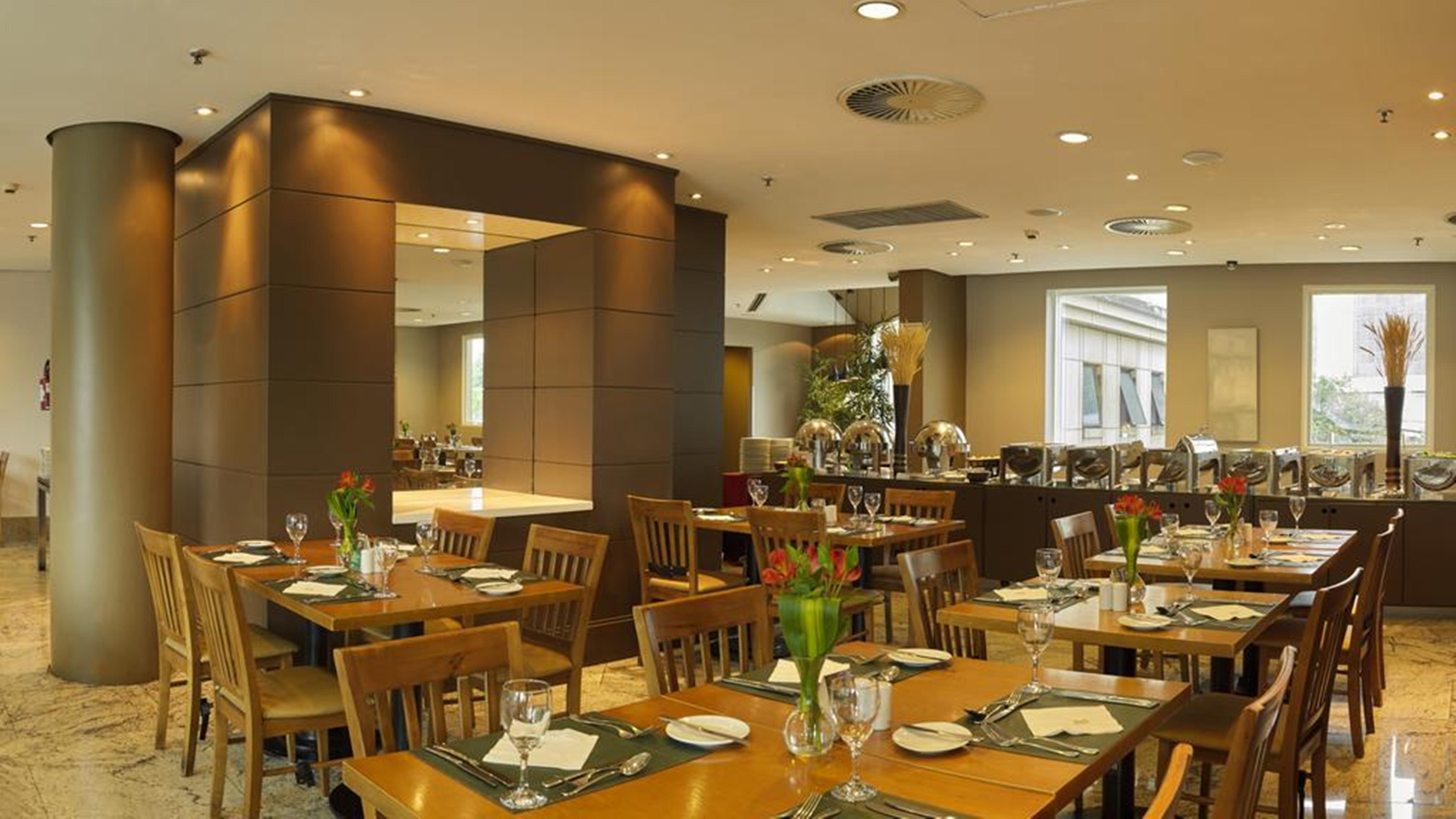 Wyndham Ibirapuera Convention Plaza Hotel 4*