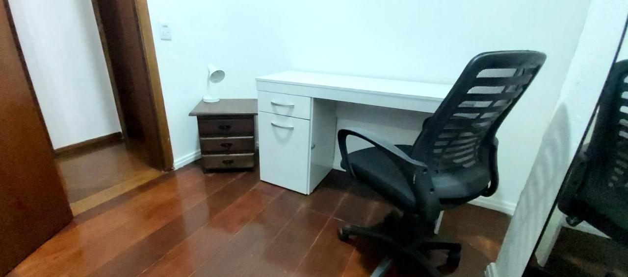 A Casa Que Hospeda Hospedagem domiciliar
