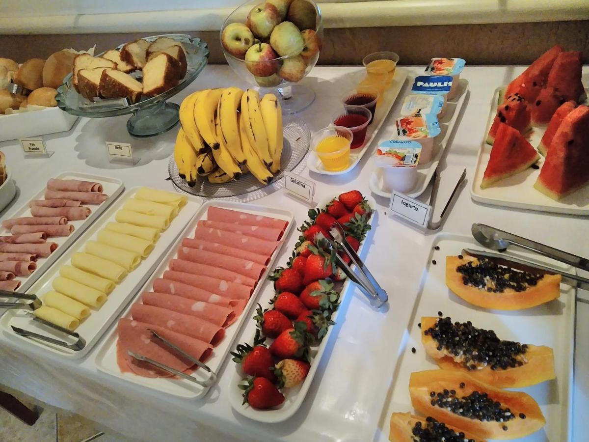 Paris Hotel 2*