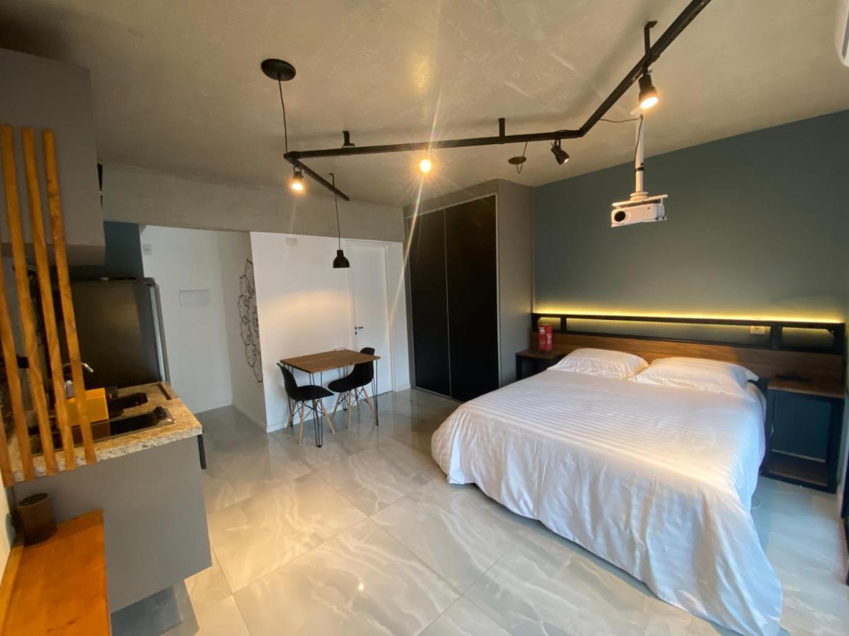 58 New W/ Balcony, Fast Wifi And Movie Screen! * São Paulo