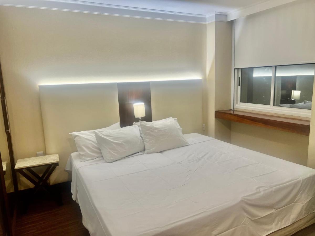 International Plaza Jardins Apartment