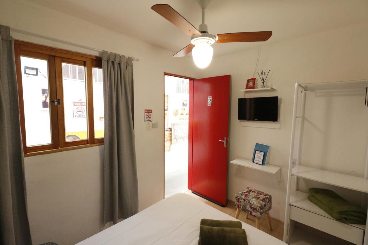 Hospedaria Da Mama Albergue *