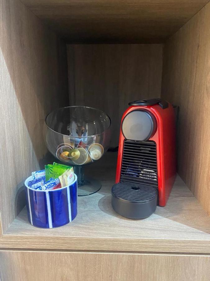 Apartment Em *