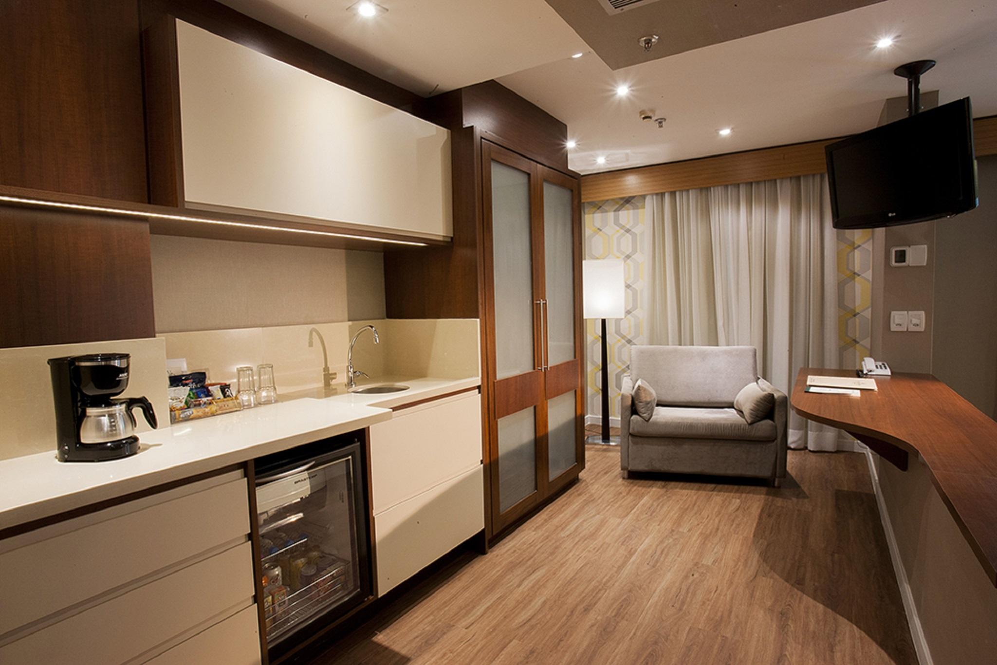 Hotel Wyndham Ibirapuera Convention Plaza 4*