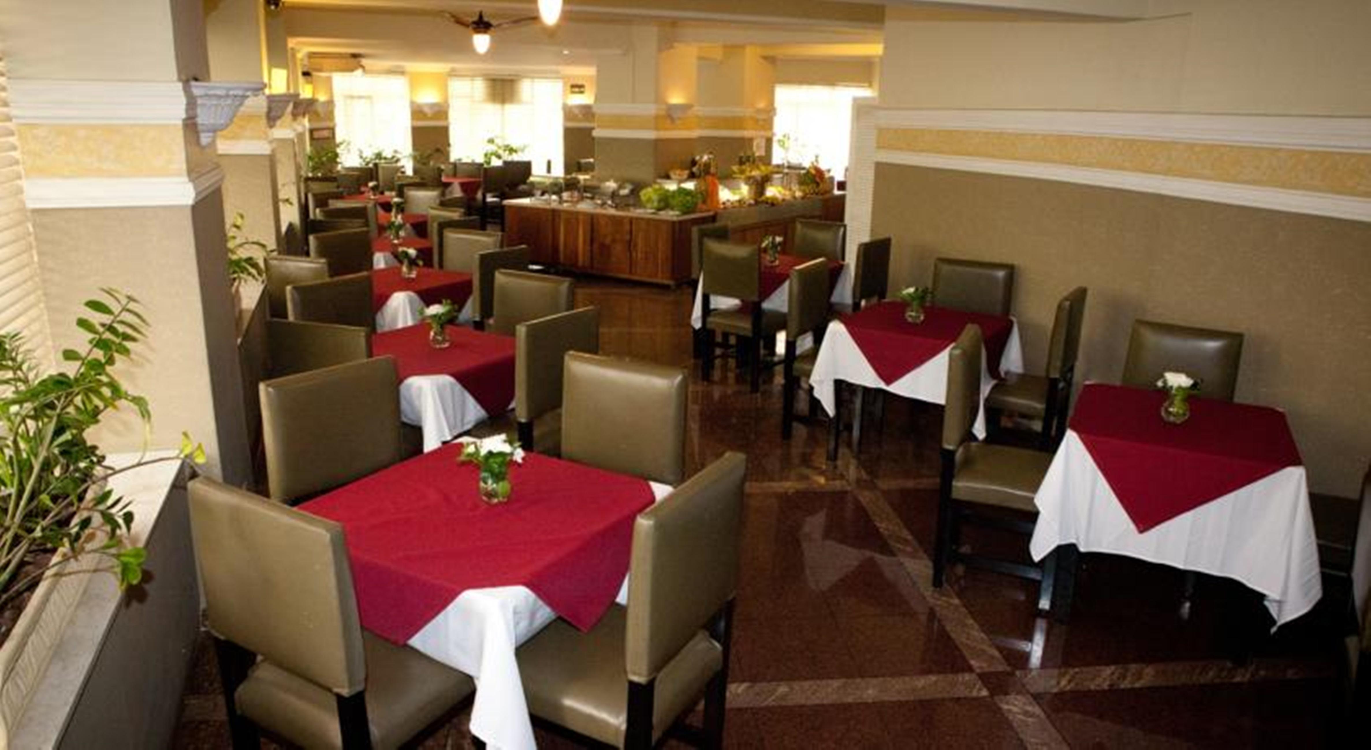 San Raphael Hotel 4*