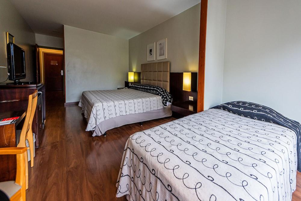 Delplaza Excelsior - By Monreale Hotel