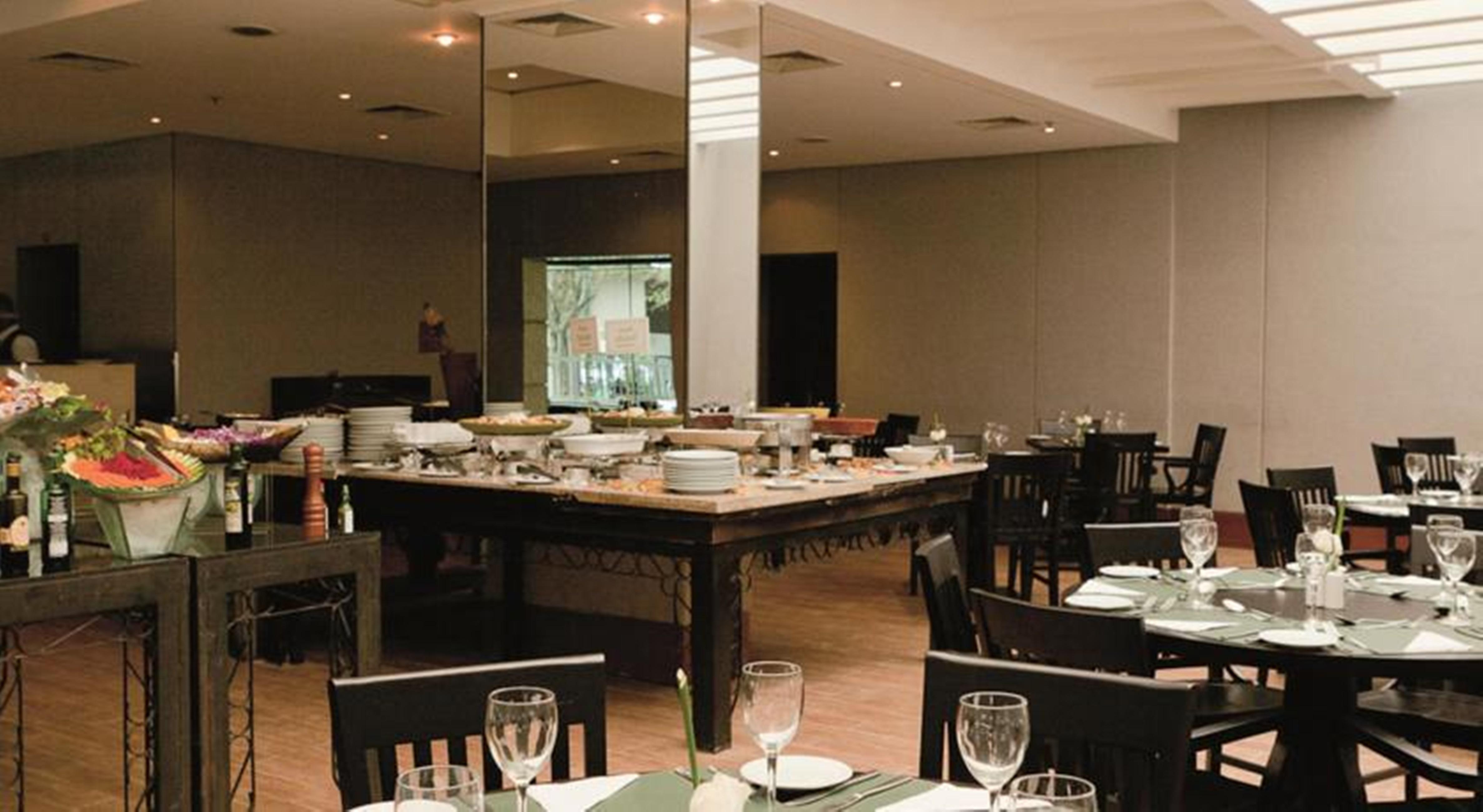 Estanplaza Berrini 4* São Paulo