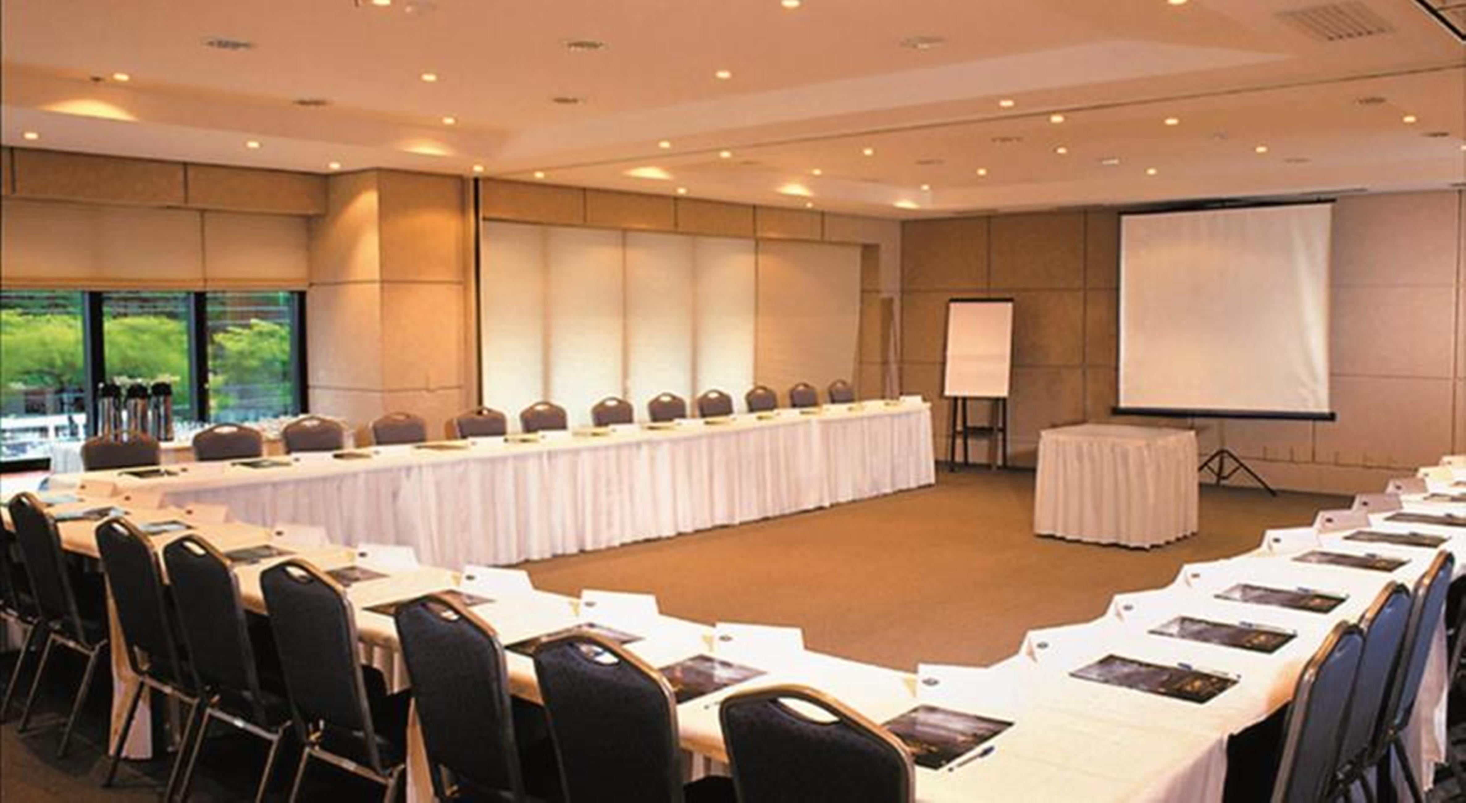 Hotel Estanplaza Berrini 4*
