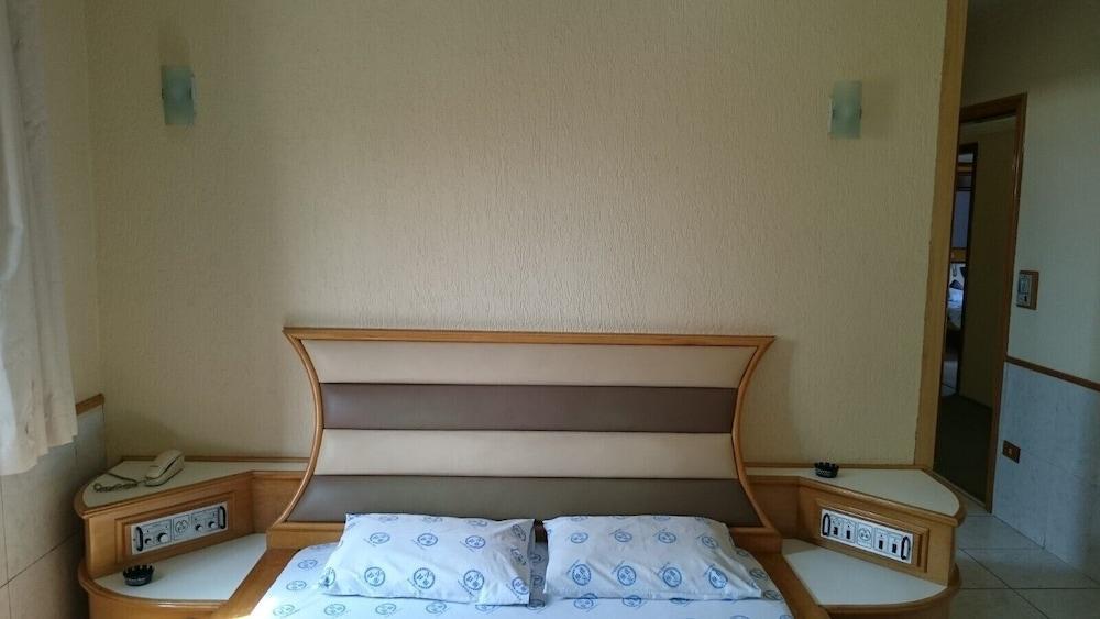 Hotel North Palace