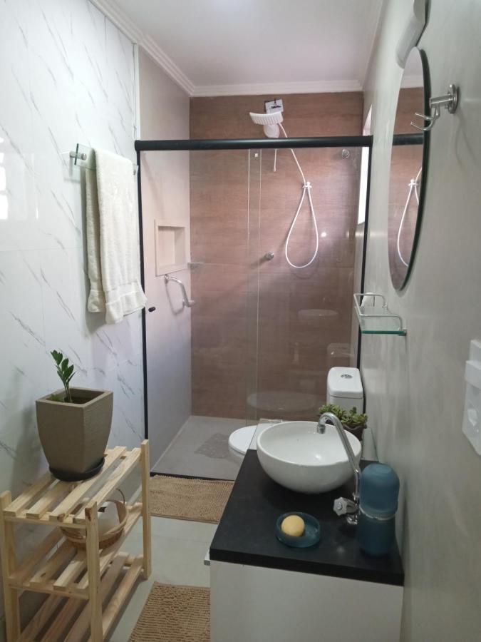 Casa de hóspedes Confortavel - Banheiro Privativo!