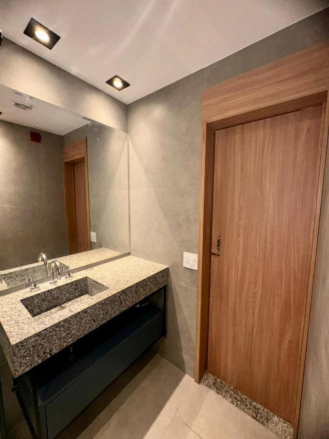 Luxo Com Ar Em Apartamento *