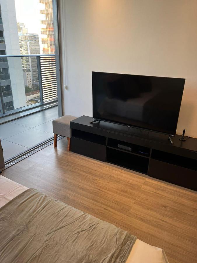 Apartment Wide 1504 *